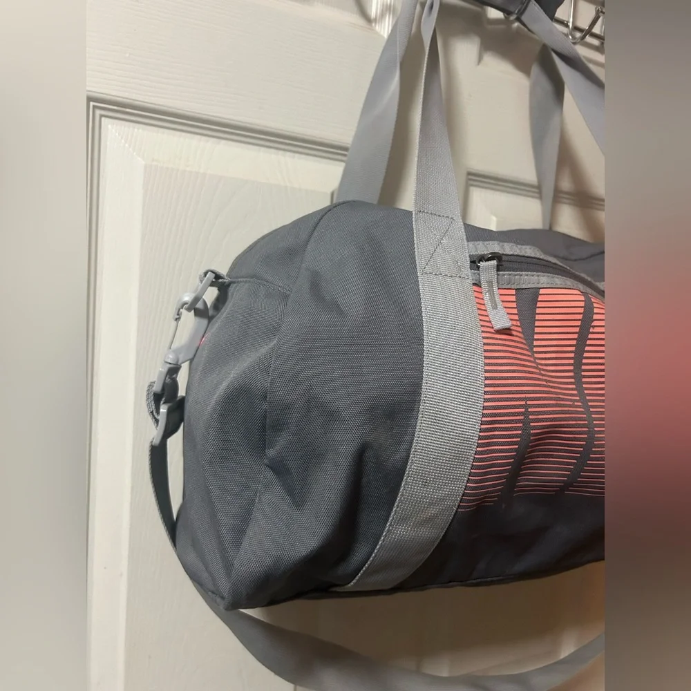 Nike Gray Duffel Bag with Pink/orange Gradient Logo